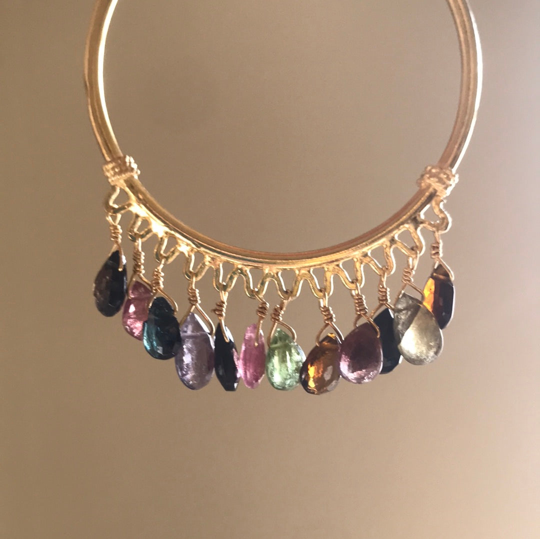 Orecchini a cerchio con tormaline